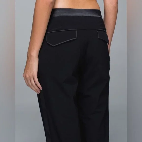Lululemon Satin Trim Tuxedo Pant Navy Like New - Picture 3 of 14
